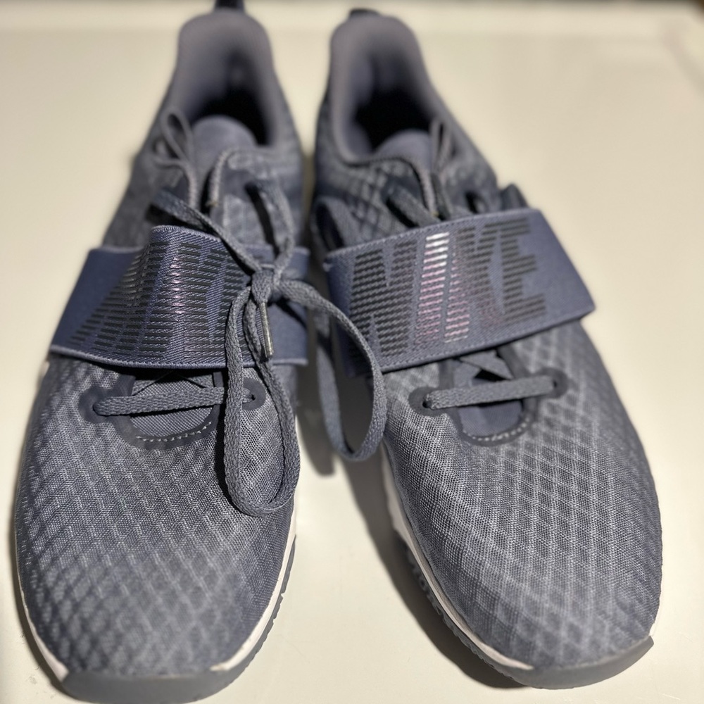NWOT Nike In Season TR9 running shoe